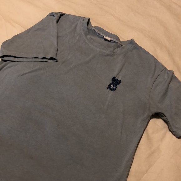 Embroidered T-shirt - Picture 3 of 3